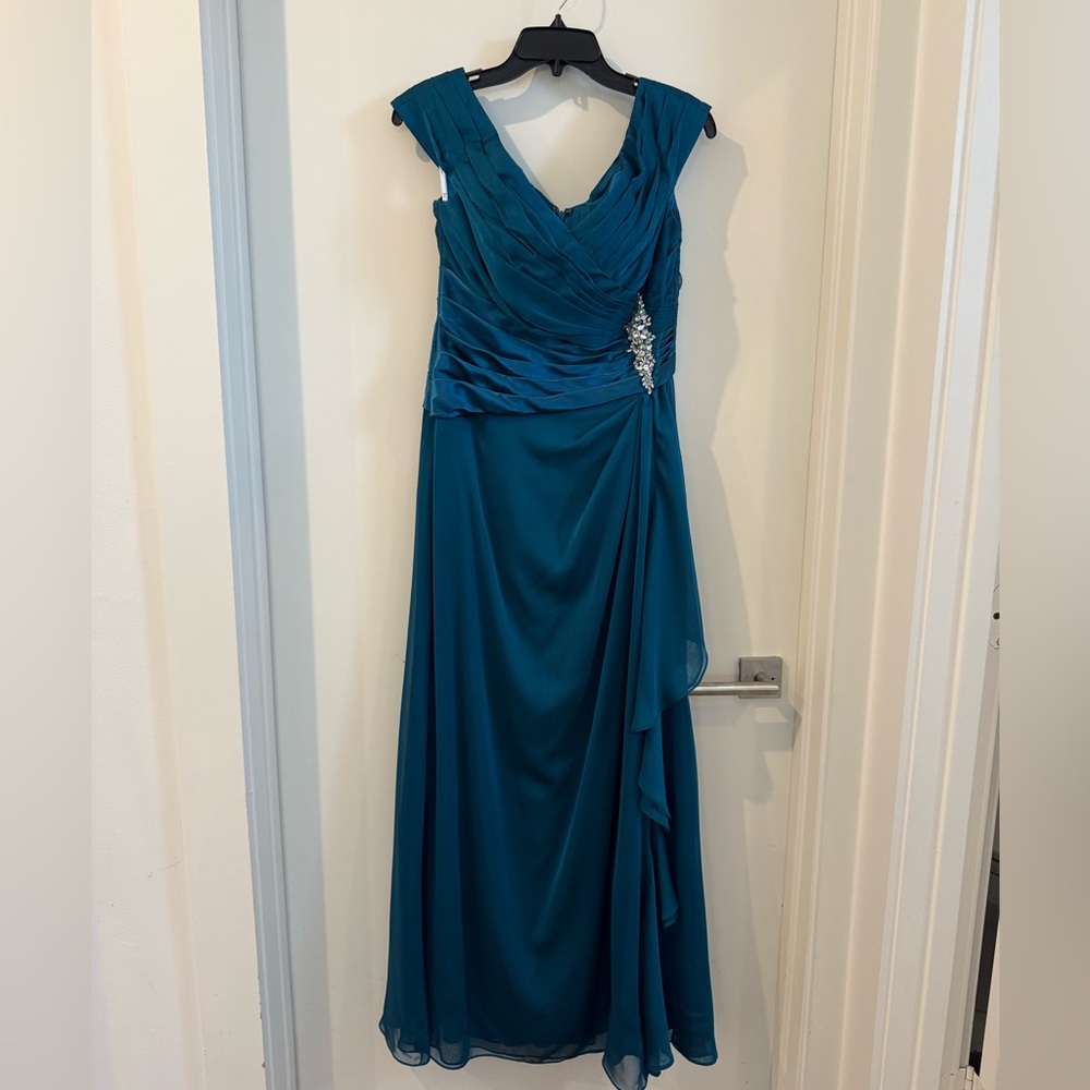 Teal evening dress- Jade by Jasmine NWOT